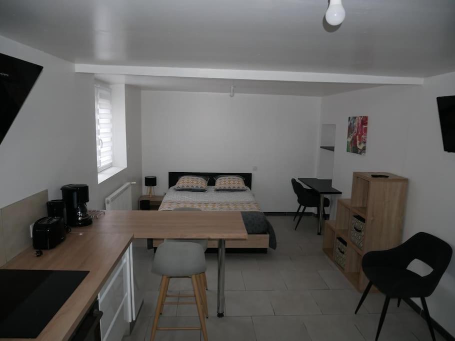 Studio Independant, Au Calme. 라로츠수르욘 외부 사진